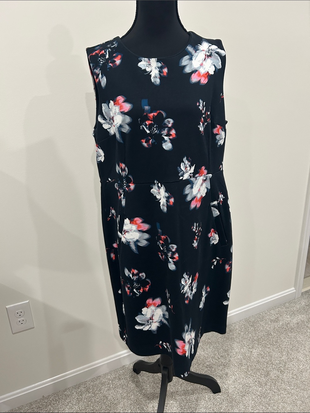 Lands' End Black Floral Dress (16P)